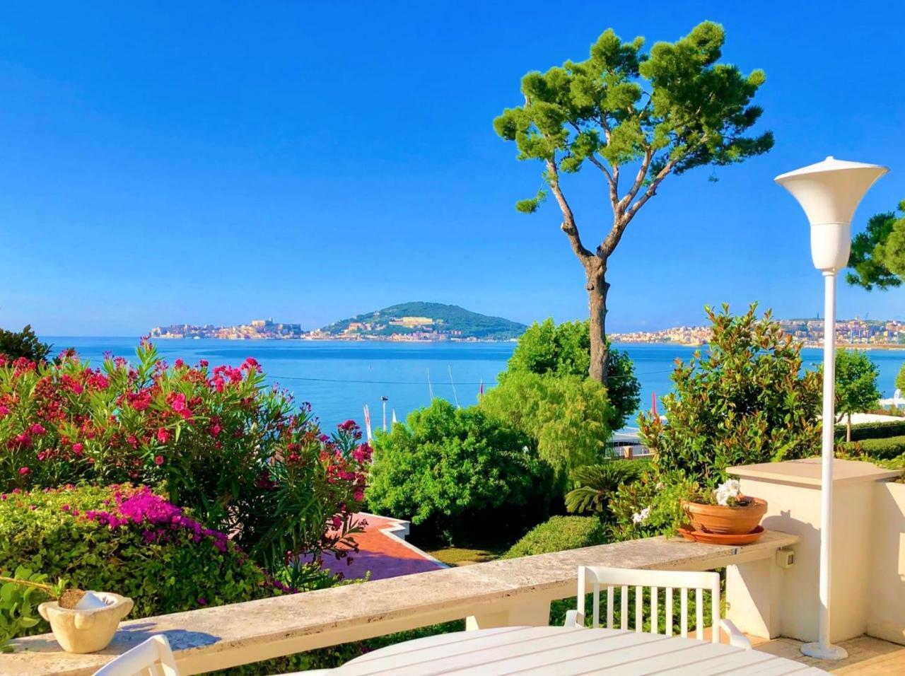 Villa Magnolia Formia Exteriér fotografie